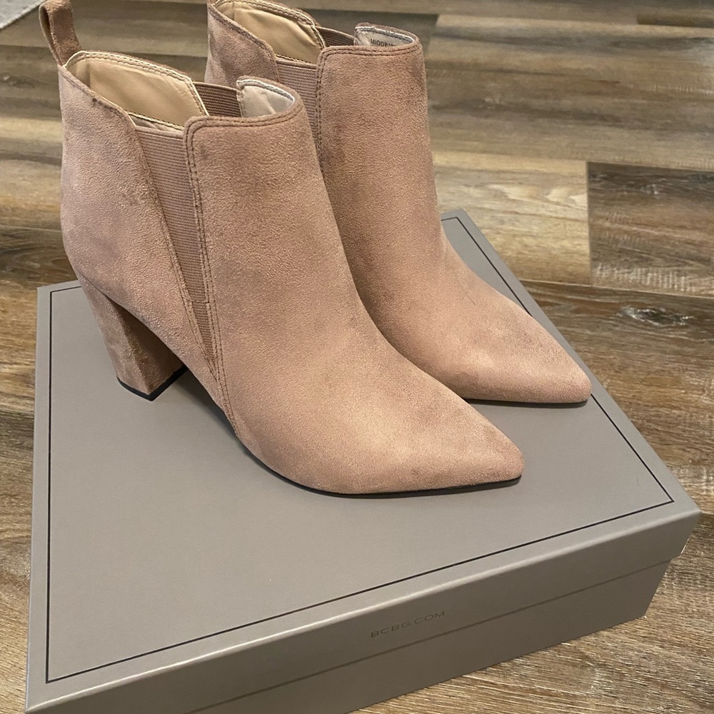 Bcbgmaxazria Pu Day Booties